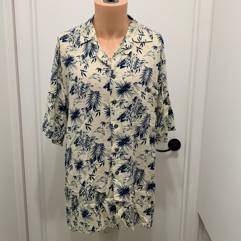 Vintage Hawaiian Impact rayon fish floral shirt
